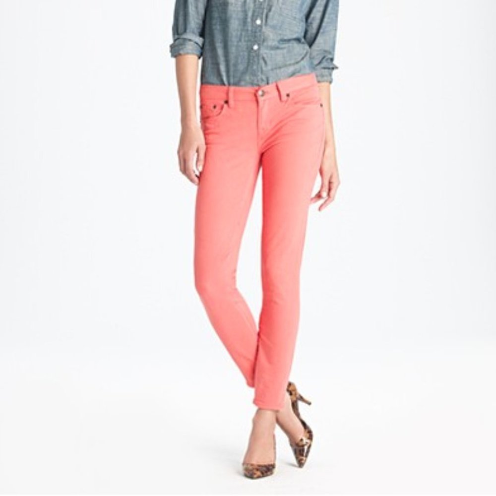 Loft Modern Skinny Ankle Zipped Jeans in Salmon, size 6